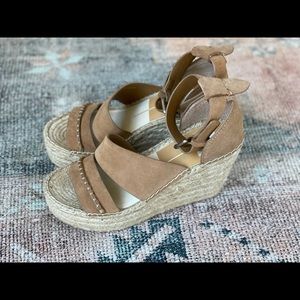 Dolce Vita Simi Suede Wedge, brand new, never worn
